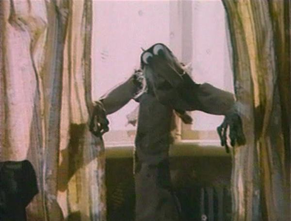 Наташа: - А мне настоящей сказки хочется...
Баба-Яга: -...