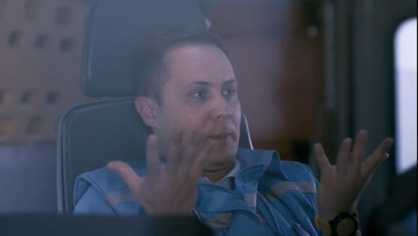 [Витя зевает]
[Рая зевает]
[Костя зевает]
- Витя!
- Что...