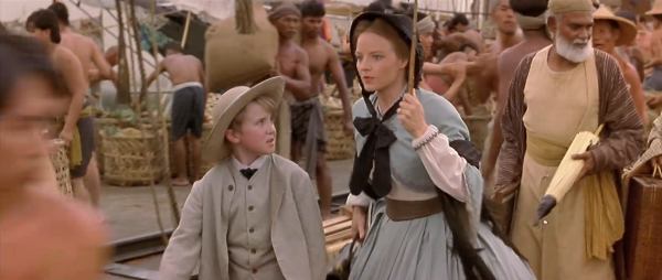 - Мама, зачем ты нужна королю? Здесь же никто не говорит...